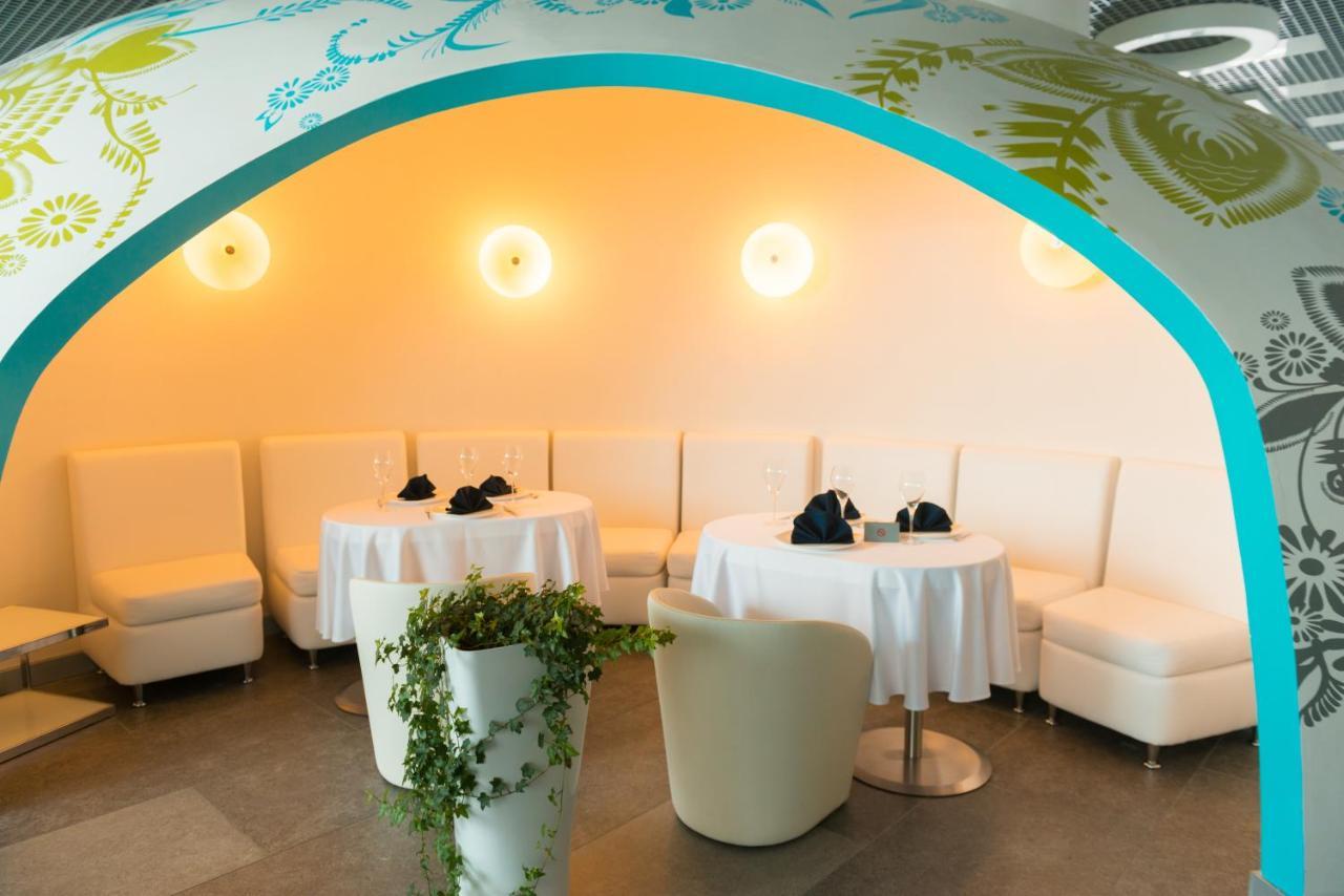 Terminal B Hotel Kiev Esterno foto