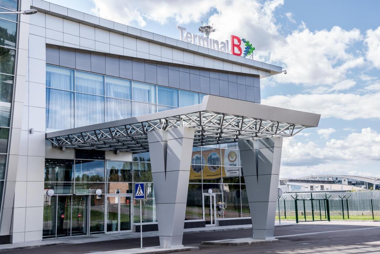 Terminal B Hotel Kiev Esterno foto